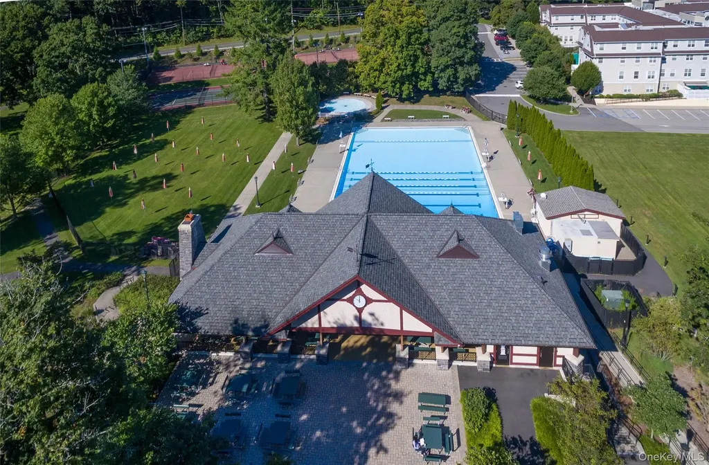 280 N State Road Briarcliff Manor NY 10510