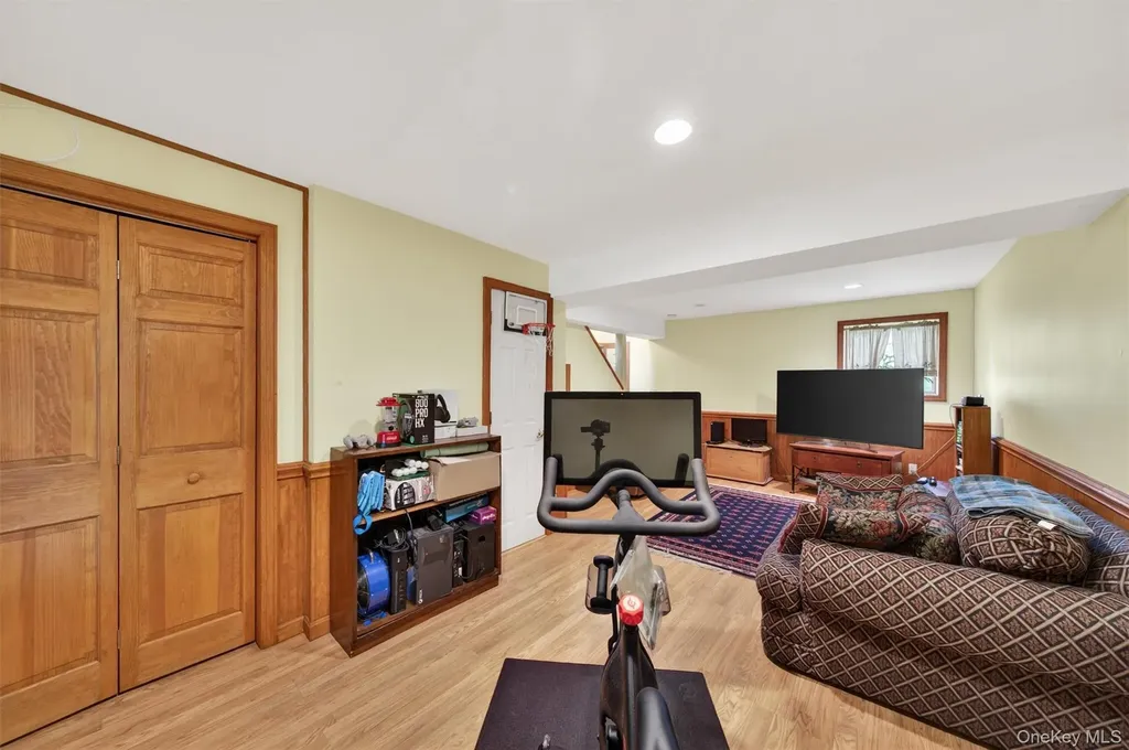 349 Mountain Avenue Monroe NY 10950