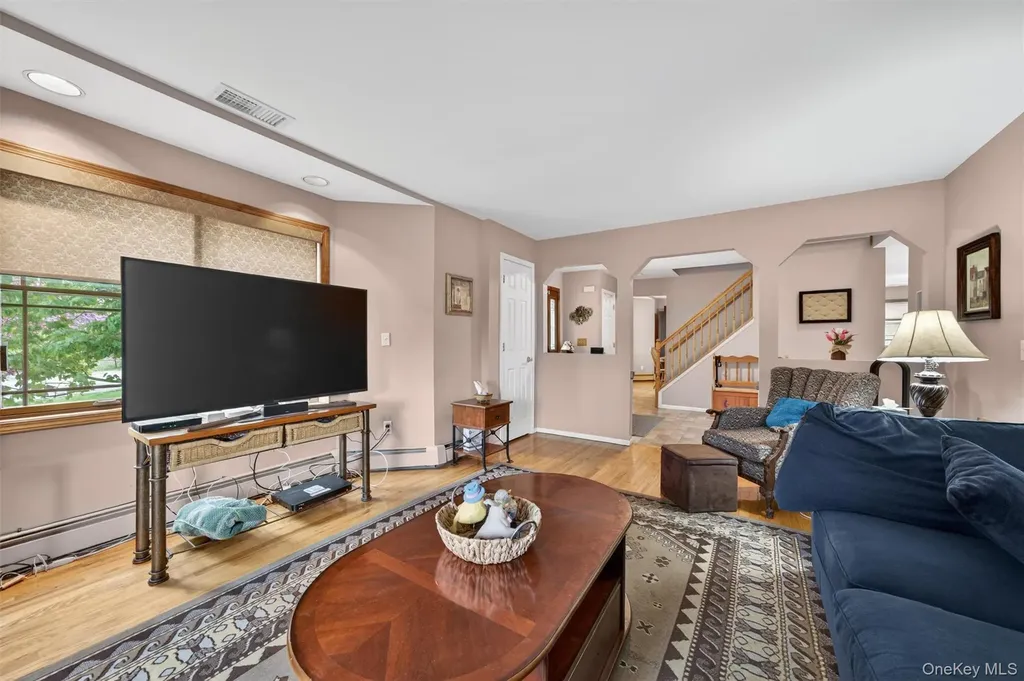 349 Mountain Avenue Monroe NY 10950