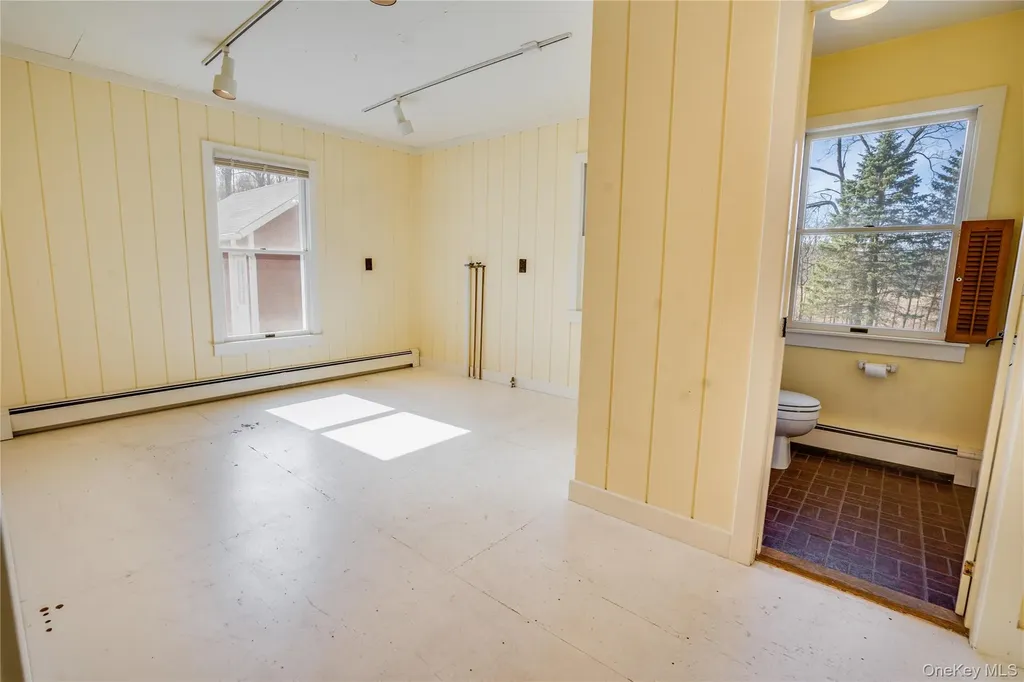 2321-2325 Rt-9d Wappingers Falls NY 12590