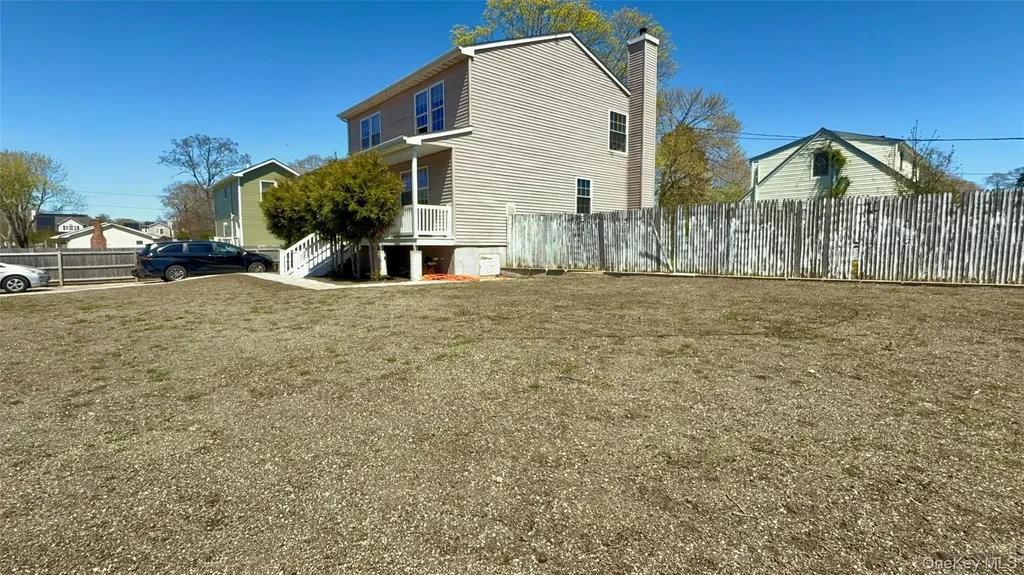 29 Sheridan Drive Shirley NY 11967