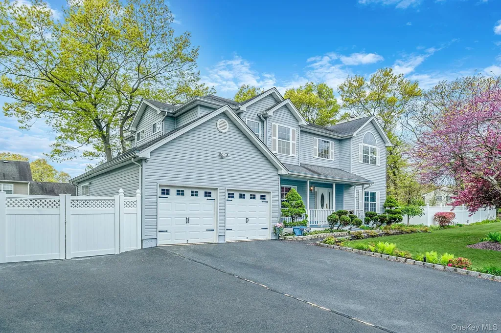 73 Elm Avenue Coram NY 11727