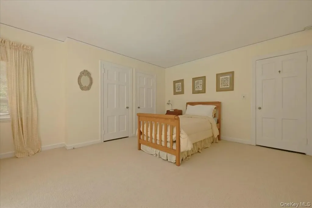 4 The Birches Roslyn Estates NY 11576