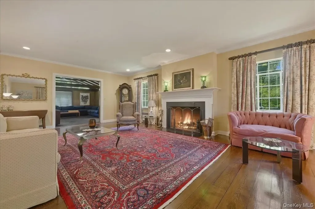 4 The Birches Roslyn Estates NY 11576