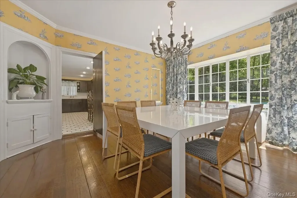4 The Birches Roslyn Estates NY 11576