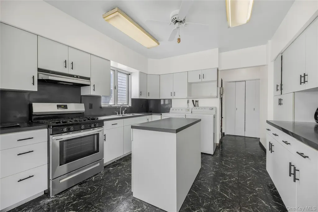 699 Palisade Avenue Yonkers NY 10703