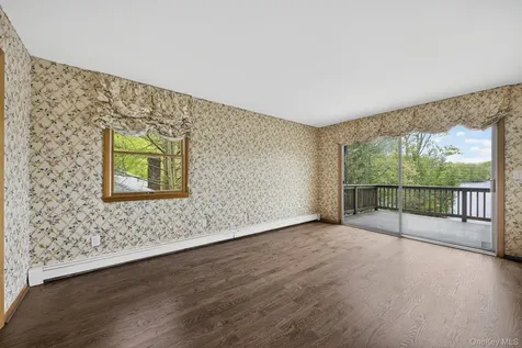 378 Lake Shore Road Putnam Valley NY 10579