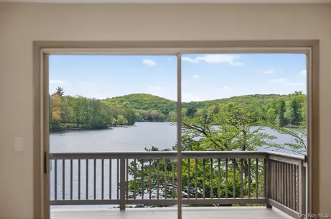 378 Lake Shore Road Putnam Valley NY 10579