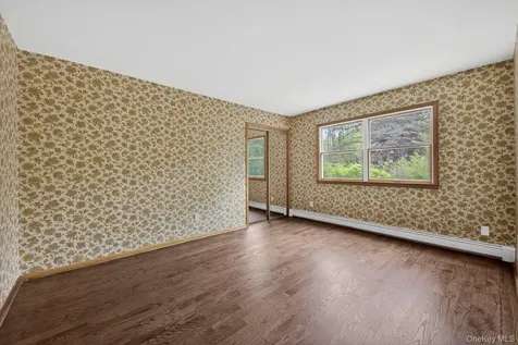 378 Lake Shore Road Putnam Valley NY 10579