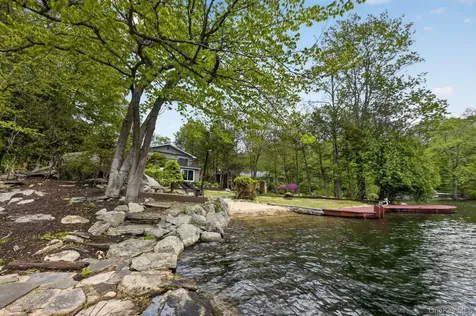 378 Lake Shore Road Putnam Valley NY 10579