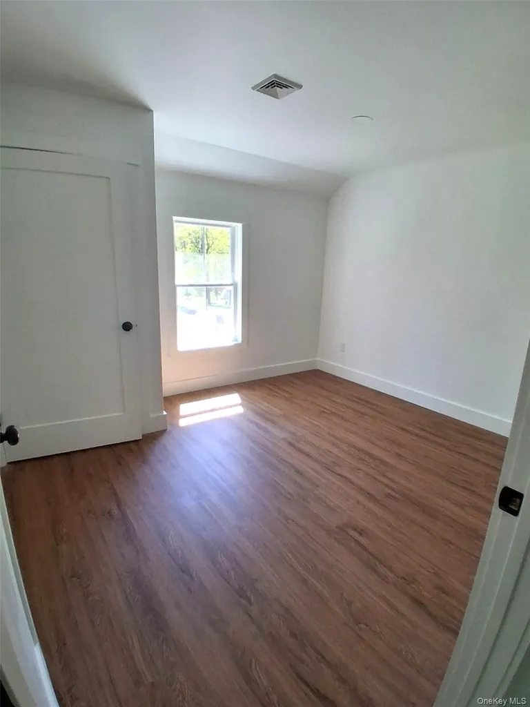 11 Cedar Staatsburg NY 12580