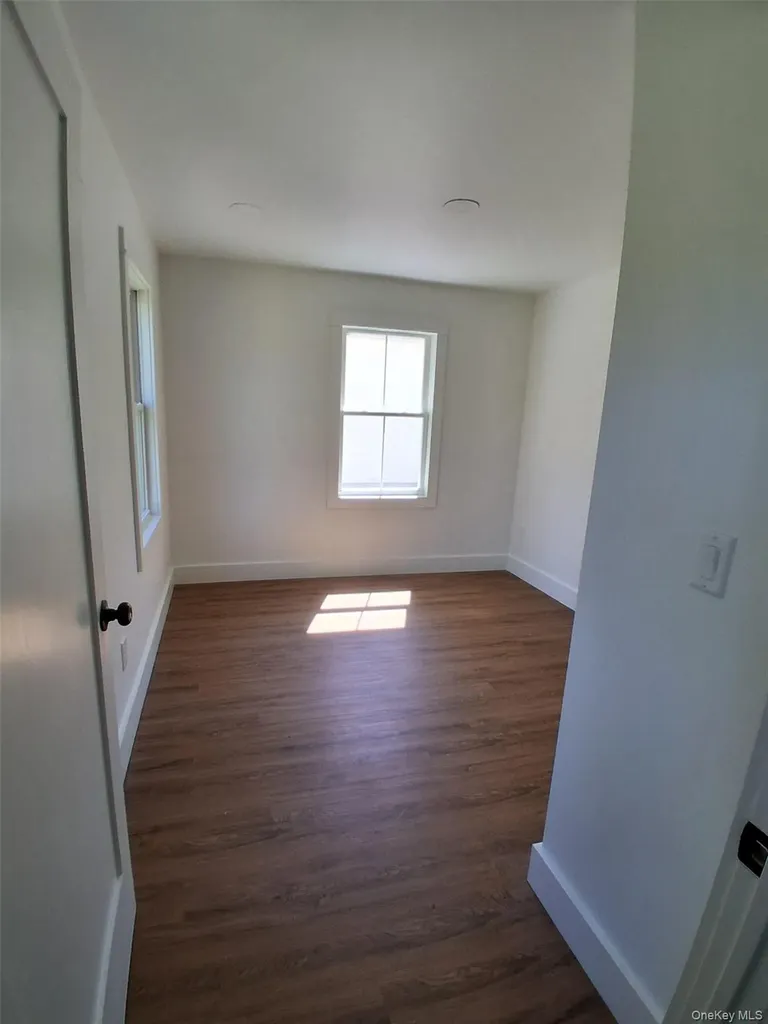11 Cedar Staatsburg NY 12580
