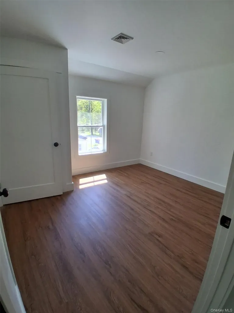 11 Cedar Staatsburg NY 12580