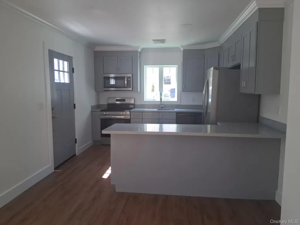 11 Cedar Staatsburg NY 12580