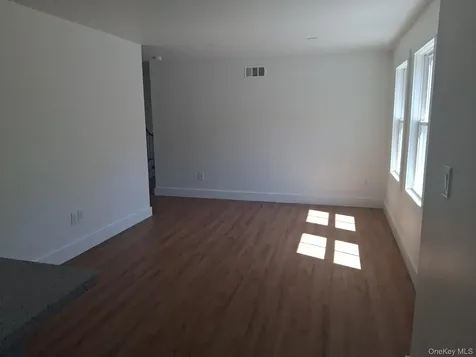 11 Cedar Staatsburg NY 12580