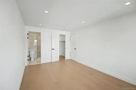 43-44 161st Street Flushing NY 11358