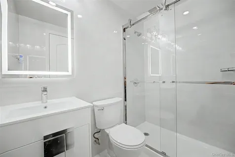 43-44 161st Street Flushing NY 11358