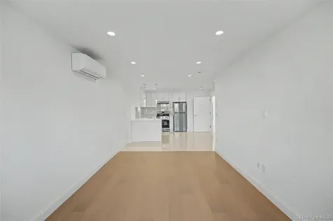 43-44 161st Street Flushing NY 11358