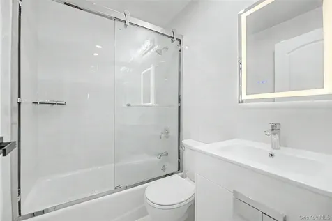 43-44 161st Street Flushing NY 11358