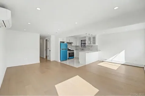 43-44 161st Street Flushing NY 11358