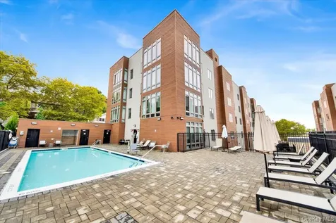 645 North Macquesten Parkway Fleetwood NY 10552