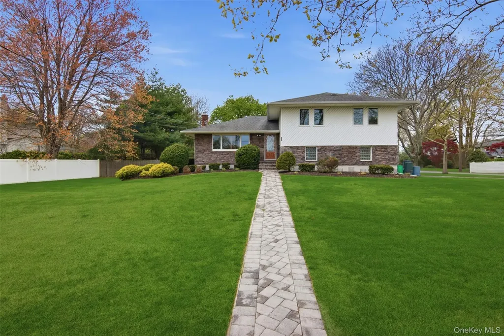 23 Sarina Drive Commack NY 11725