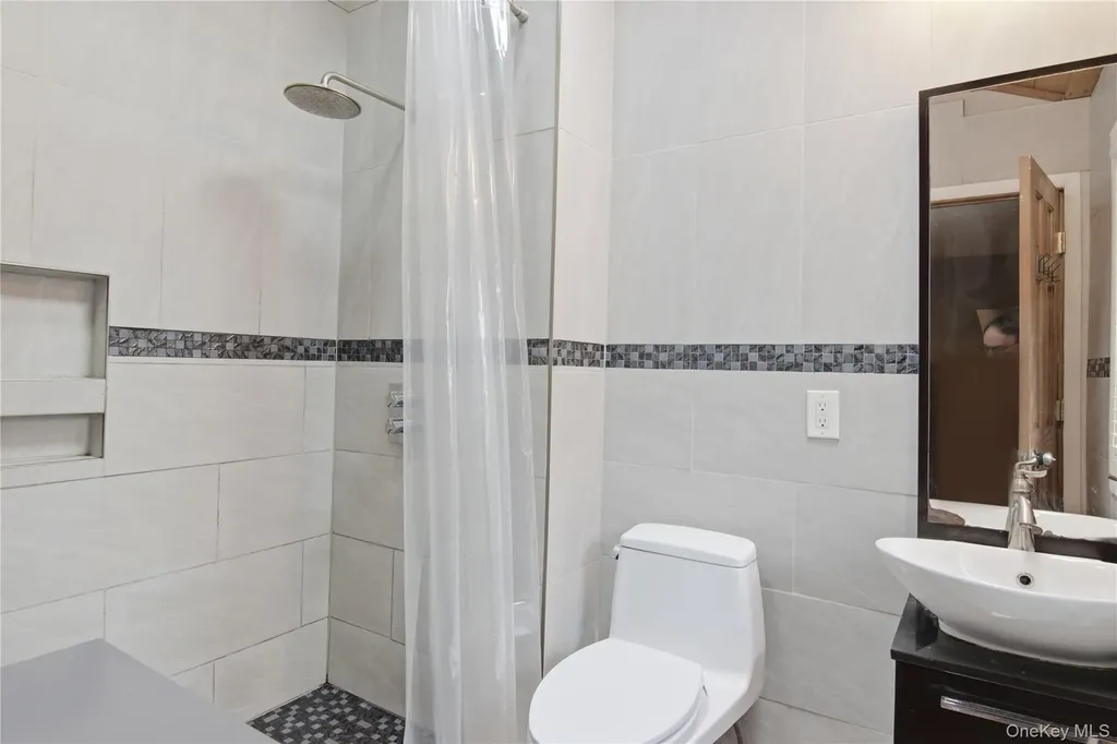 23 Sarina Drive Commack NY 11725
