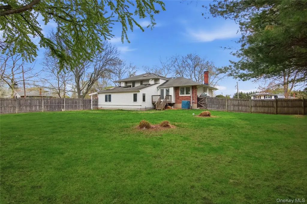 23 Sarina Drive Commack NY 11725