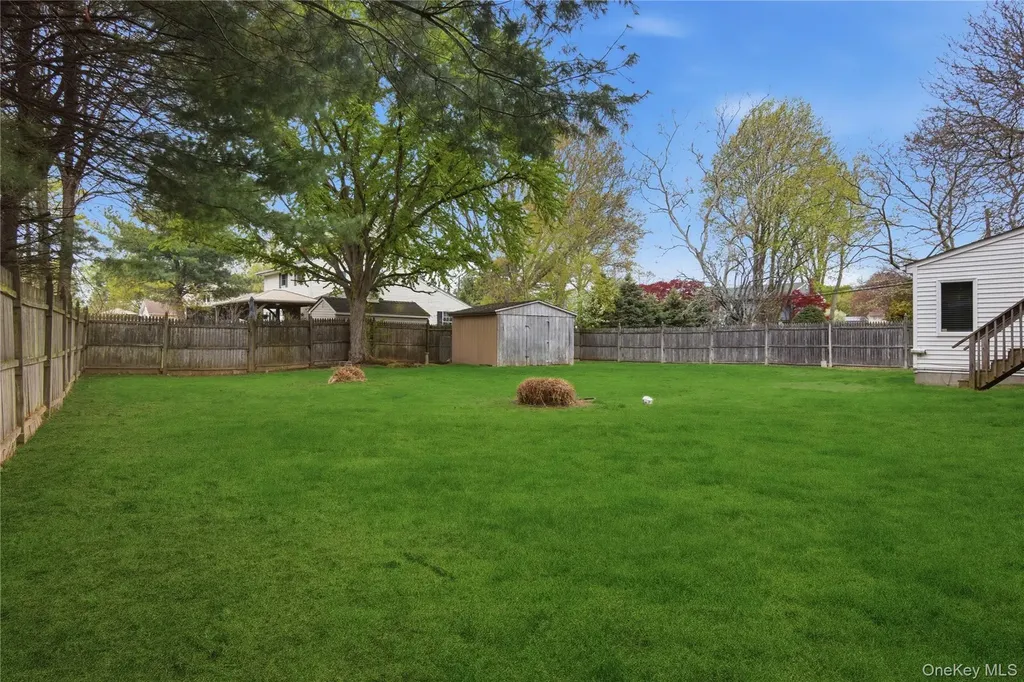 23 Sarina Drive Commack NY 11725