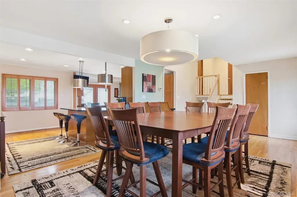 23 Sarina Drive Commack NY 11725