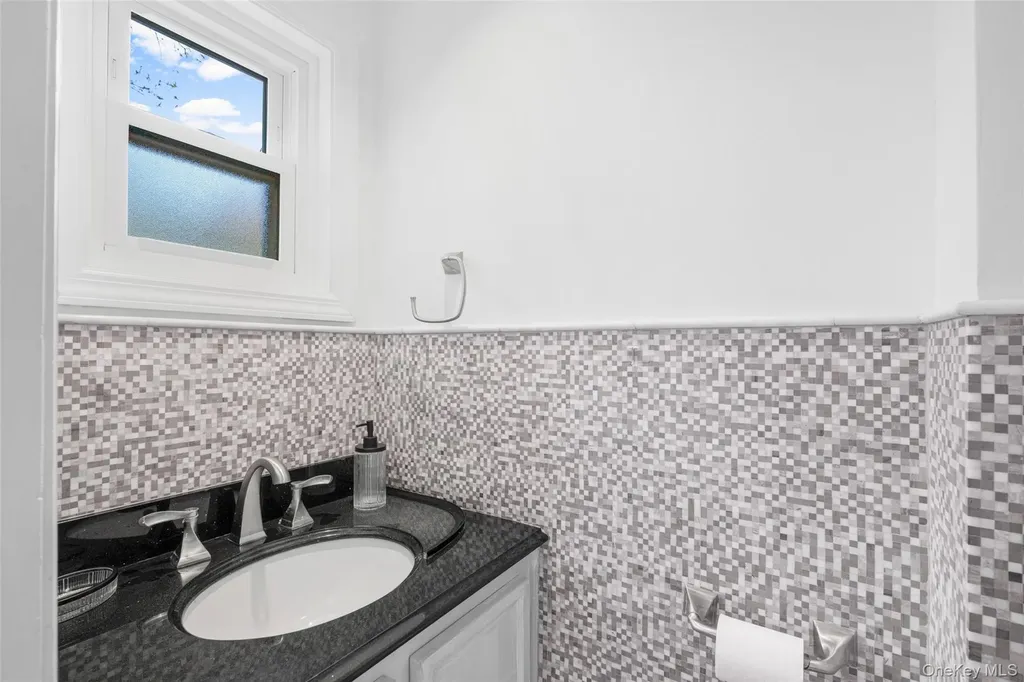 10 Lundy Lane Larchmont NY 10538