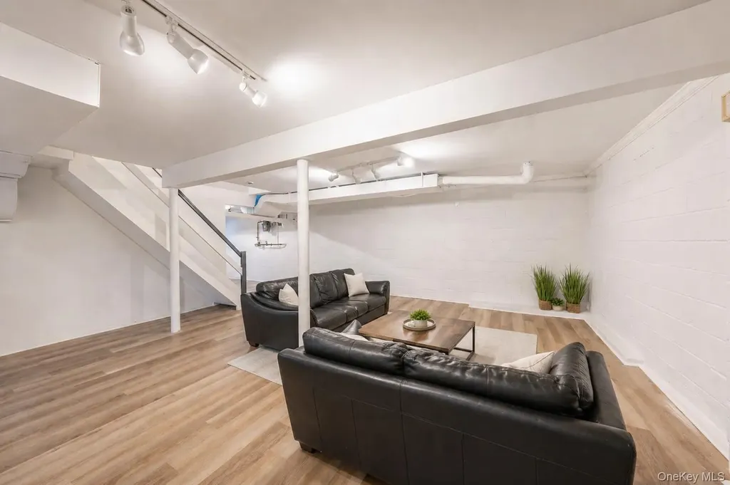 10 Lundy Lane Larchmont NY 10538
