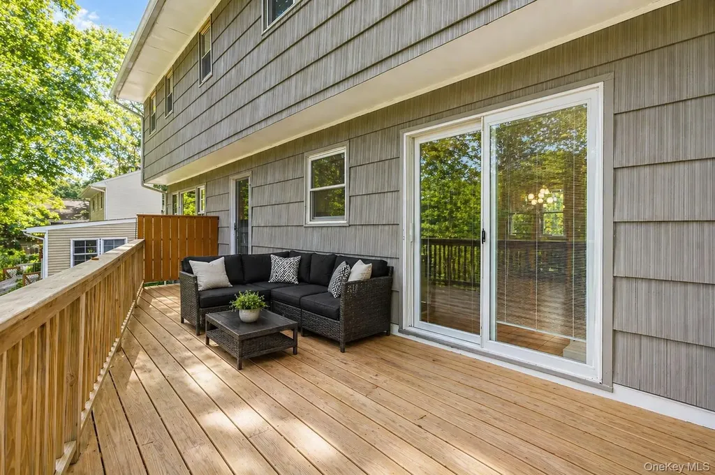10 Lundy Lane Larchmont NY 10538