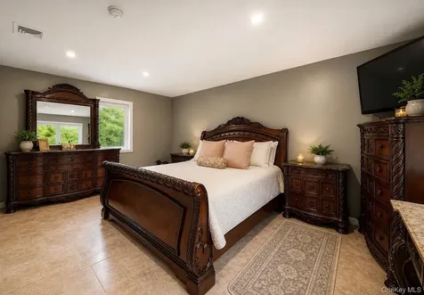 6 Inwood Place New Rochelle NY 10801