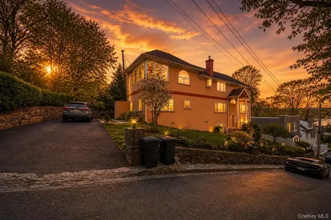 6 Inwood Place New Rochelle NY 10801