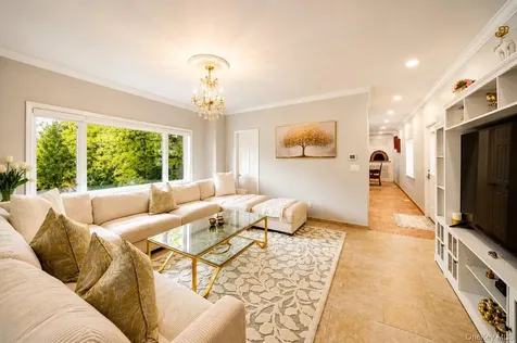 6 Inwood Place New Rochelle NY 10801