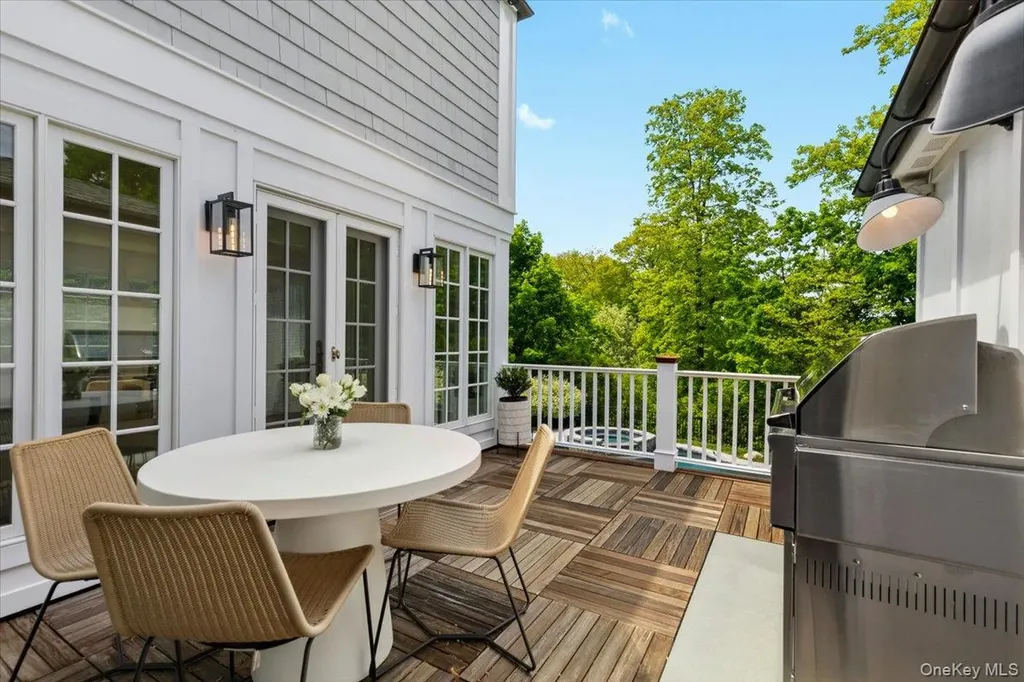 746 The Parkway Mamaroneck NY 10543