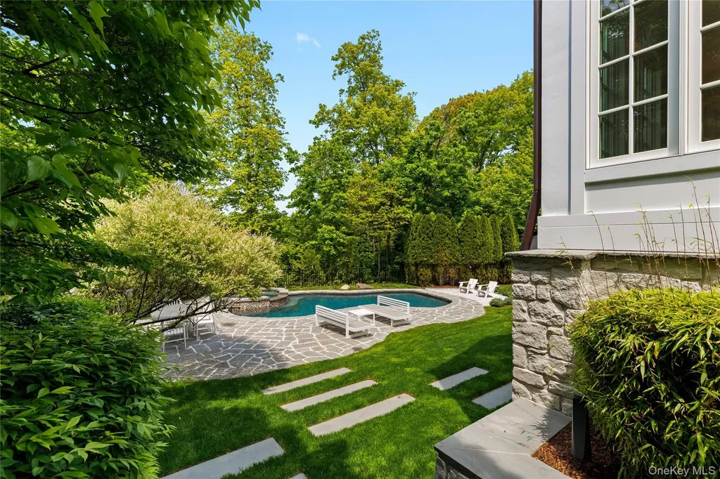 746 The Parkway Mamaroneck NY 10543