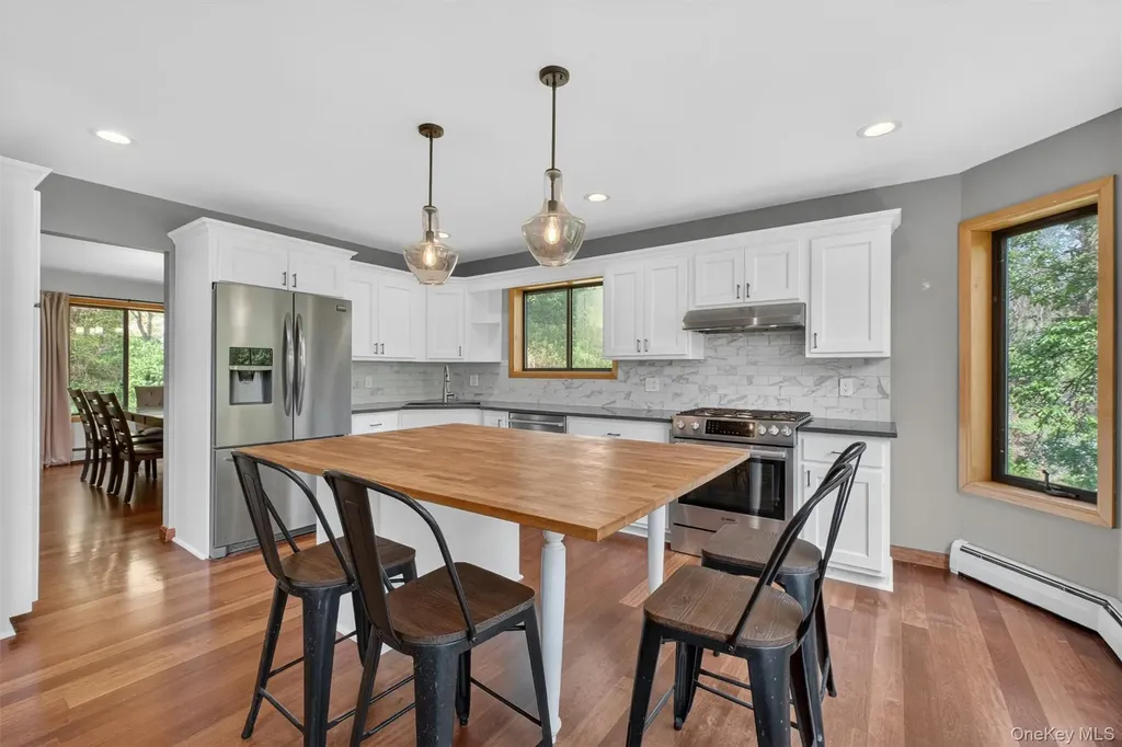 85 Ward Road Salt Point NY 12578