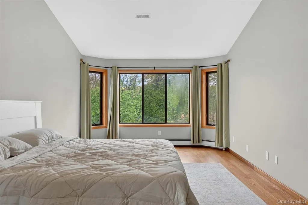85 Ward Road Salt Point NY 12578