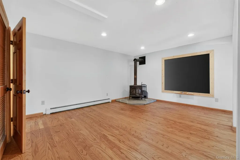 85 Ward Road Salt Point NY 12578