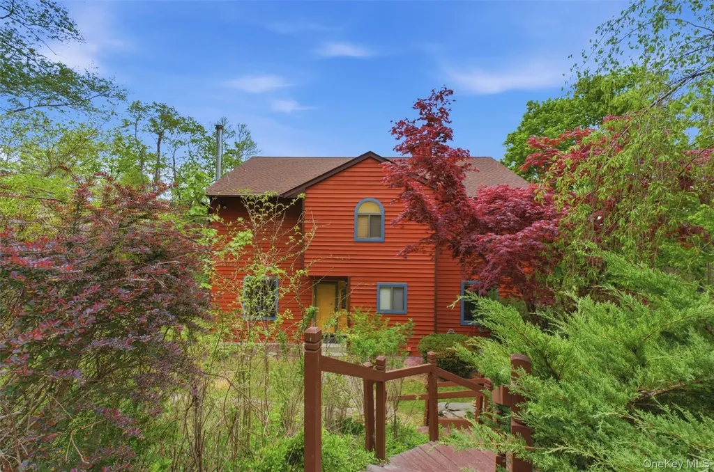 85 Ward Road Salt Point NY 12578