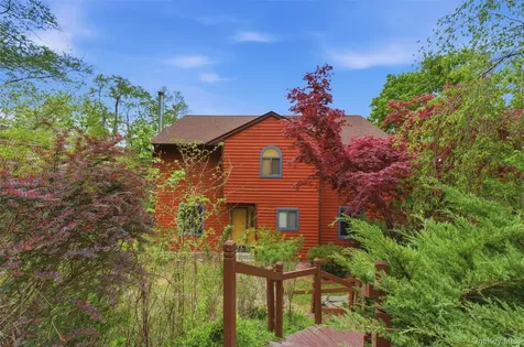 85 Ward Road Salt Point NY 12578