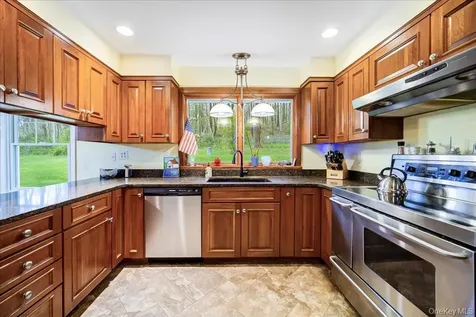 287 Hunns Lake Road Stanfordville NY 12581