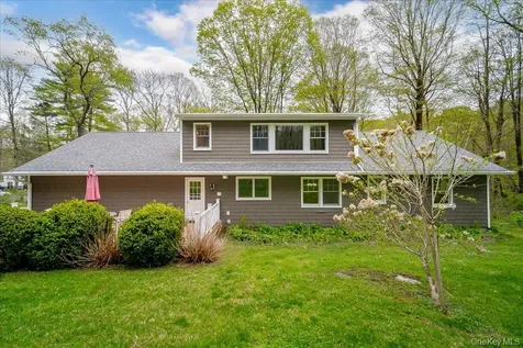 287 Hunns Lake Road Stanfordville NY 12581