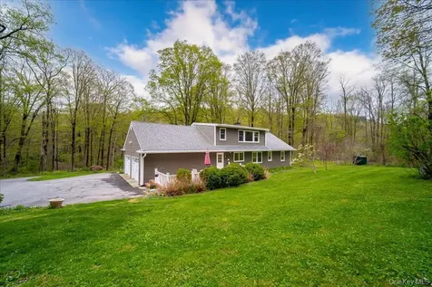 287 Hunns Lake Road Stanfordville NY 12581
