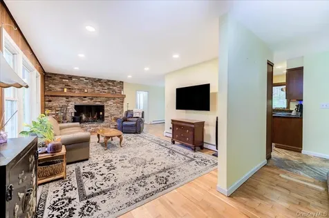 287 Hunns Lake Road Stanfordville NY 12581