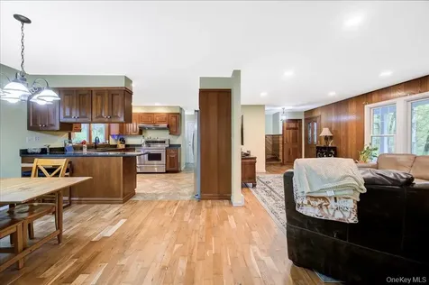 287 Hunns Lake Road Stanfordville NY 12581