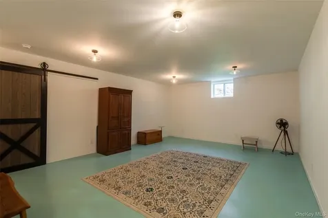 21 Peacock Road Rhinebeck NY 12572
