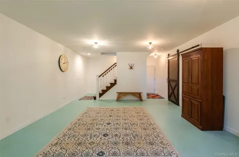 21 Peacock Road Rhinebeck NY 12572